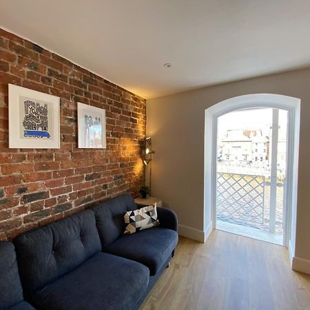 Luxury Apartment Woodsmill View - On The River - With Balcony - Recently Refurbished Йорк Екстер'єр фото